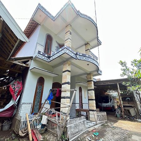 Spot On 93423 Kost Berkah Near Kebun Teh Wonosari Hotell Lawang Eksteriør bilde