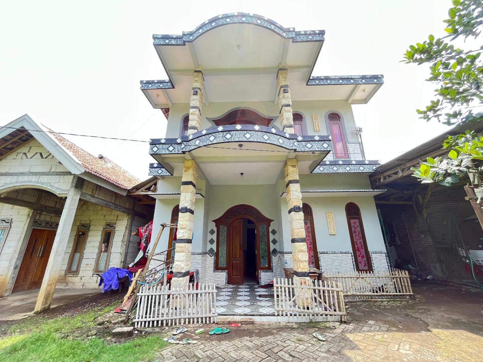 Spot On 93423 Kost Berkah Near Kebun Teh Wonosari Hotell Lawang Eksteriør bilde