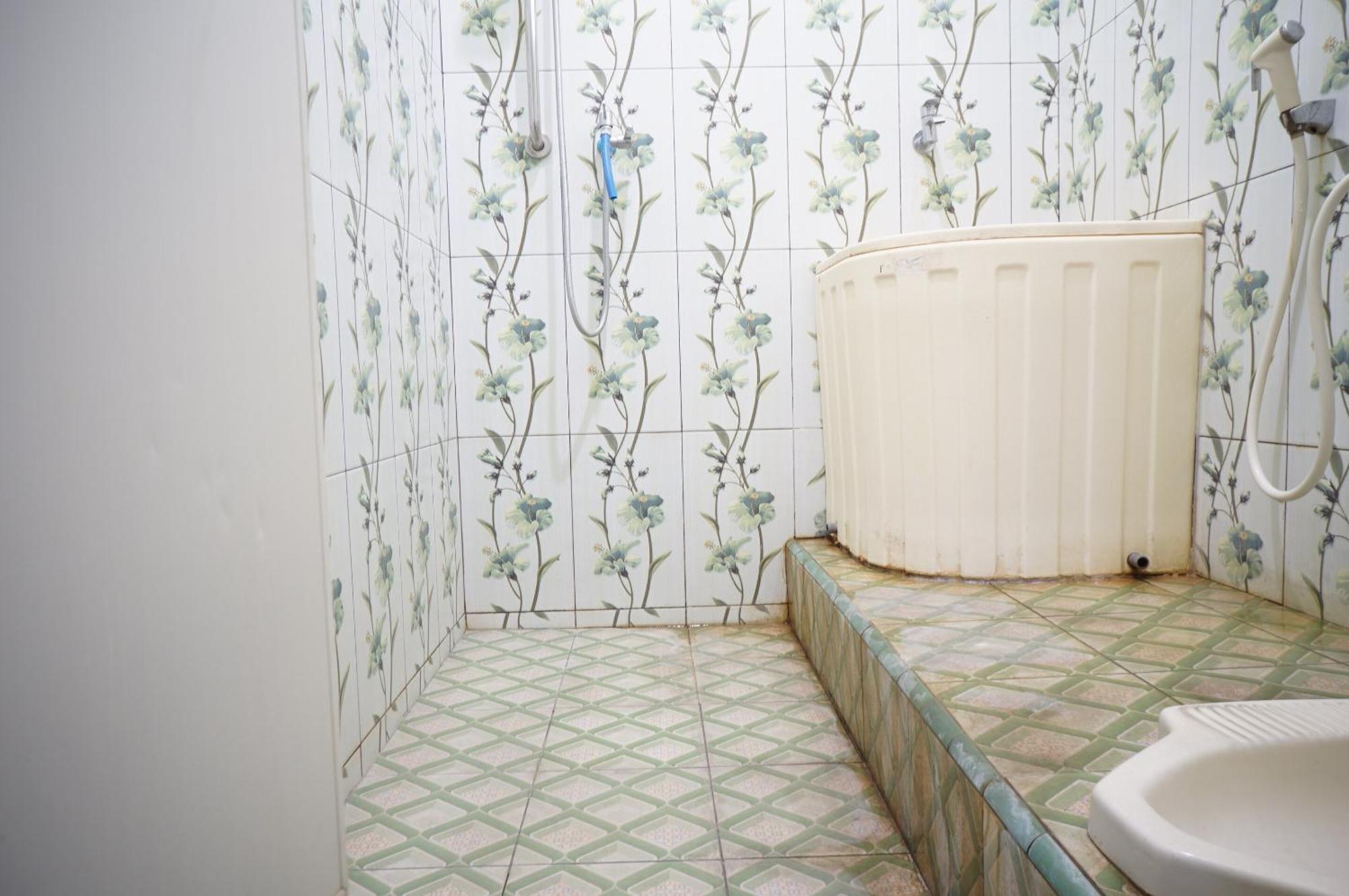 Spot On 93423 Kost Berkah Near Kebun Teh Wonosari Hotell Lawang Eksteriør bilde